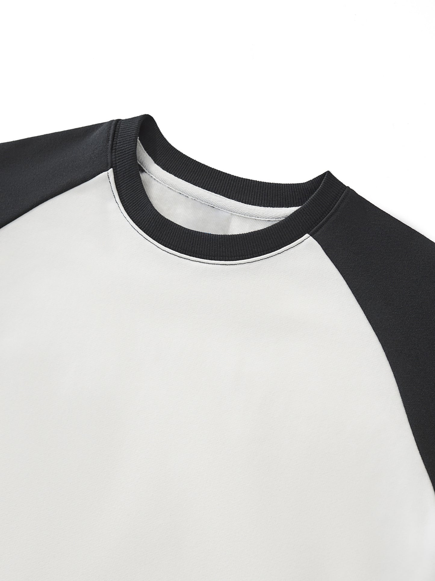 CASHTEDDY Raglan Crop Sweatshirt