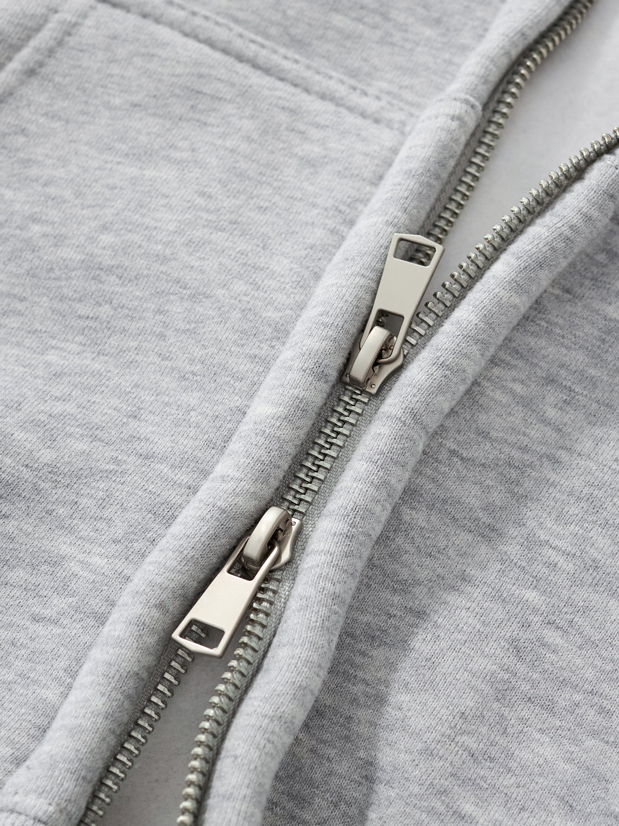 CASHTEDDY Zip-Up Cropped Hoodie